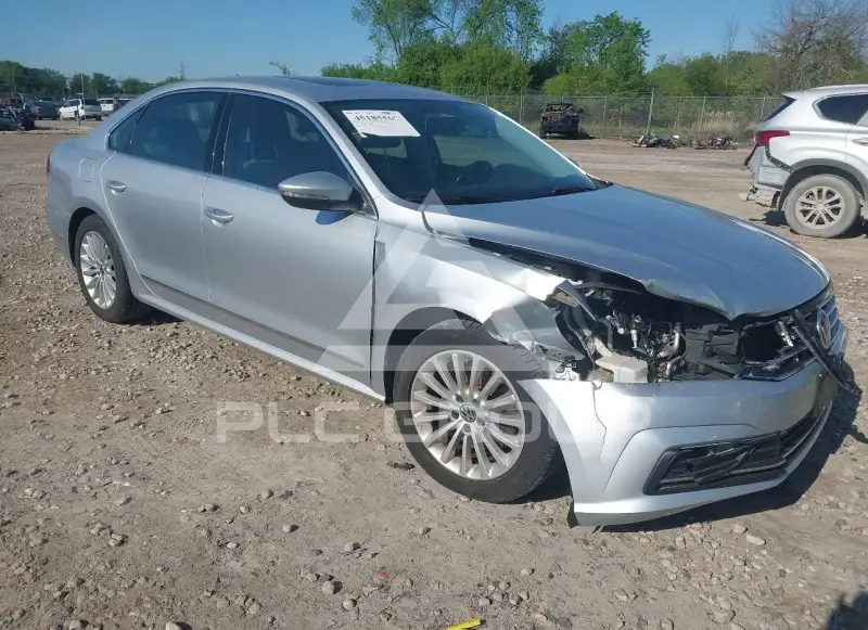 2016 Volkswagen Passat фото