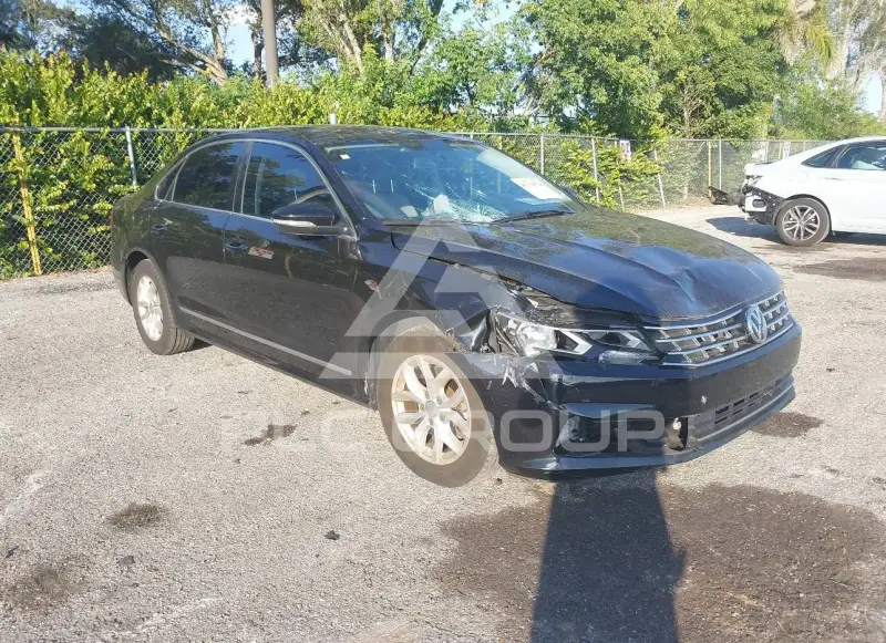 2016 Volkswagen Passat photo