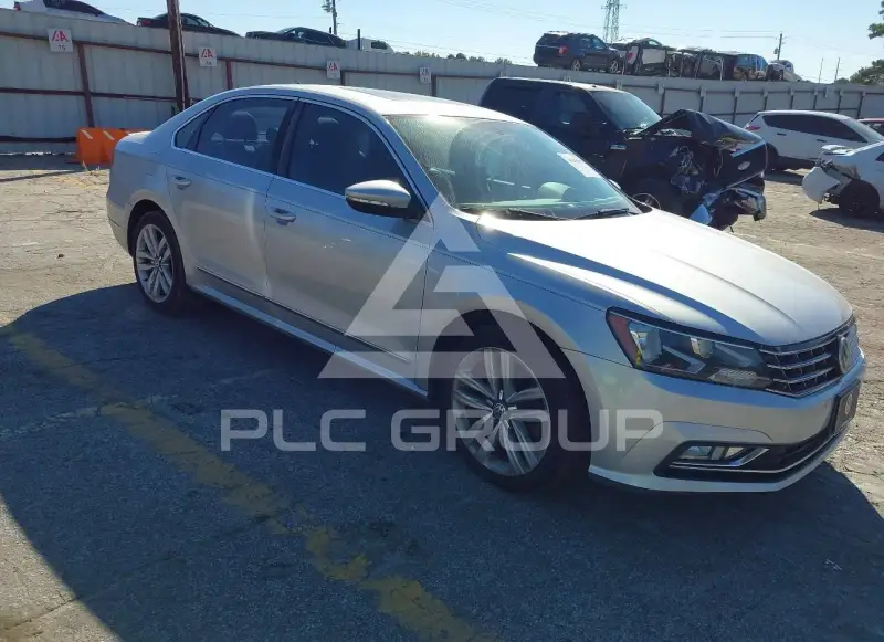 2016 Volkswagen Passat photo