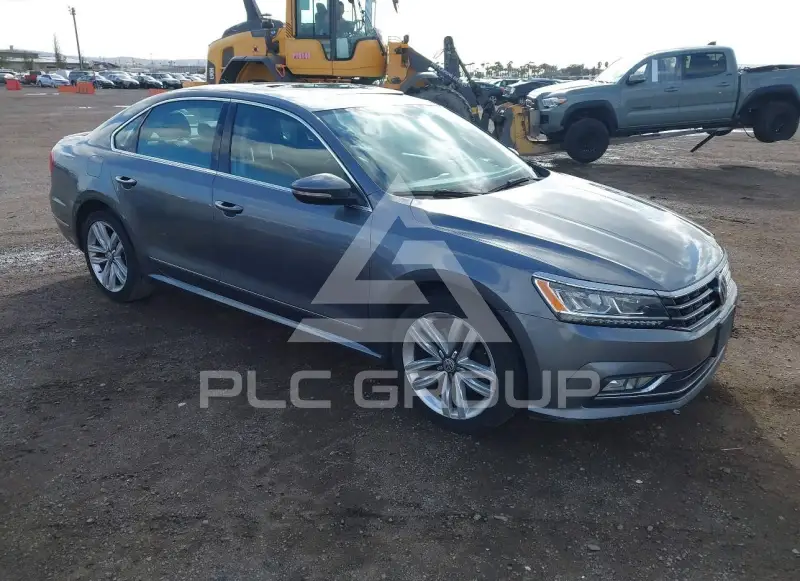 2016 Volkswagen Passat photo