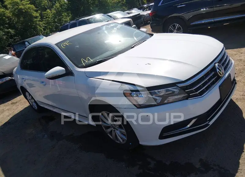 2016 Volkswagen Passat фото