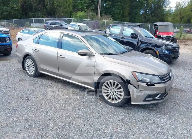 2016 Volkswagen Passat photo