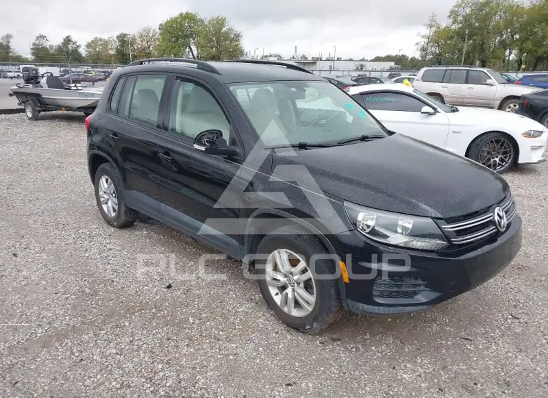 2016 Volkswagen Tiguan photo