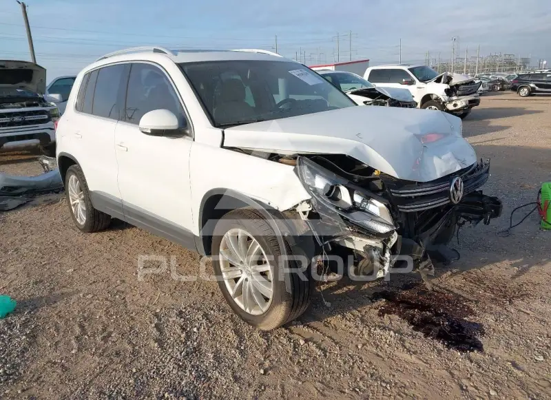 2016 Volkswagen Tiguan photo