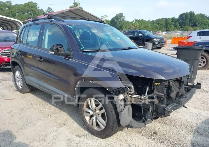 2016 Volkswagen Tiguan photo