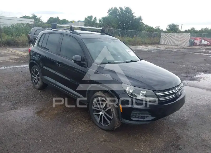 2016 Volkswagen Tiguan photo