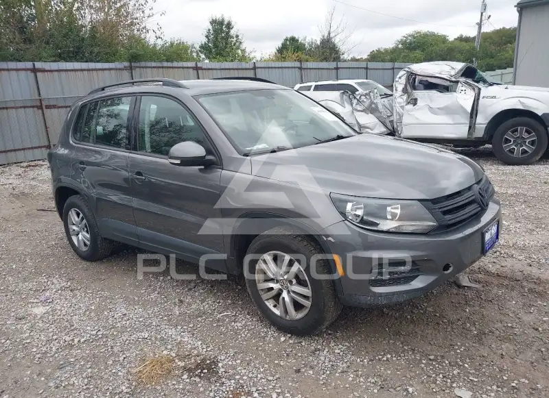 2016 Volkswagen Tiguan photo
