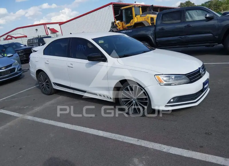 2016 Volkswagen Jetta photo