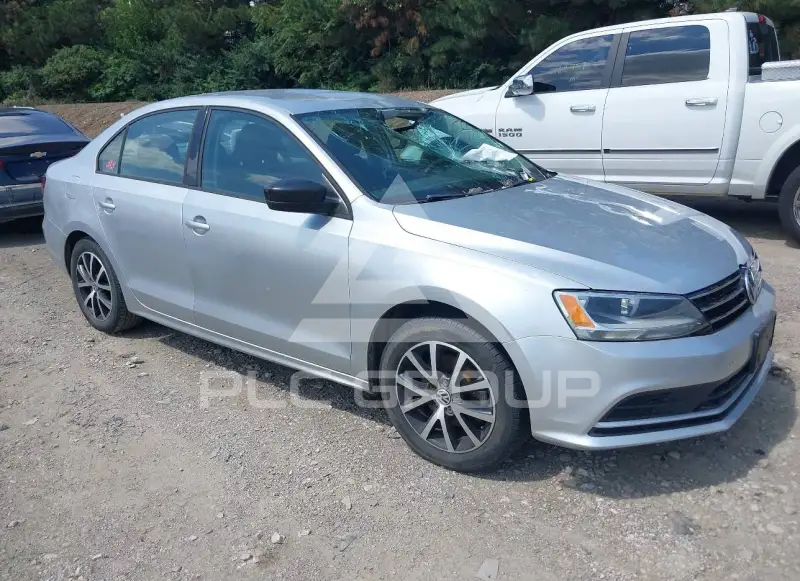2016 Volkswagen Jetta photo