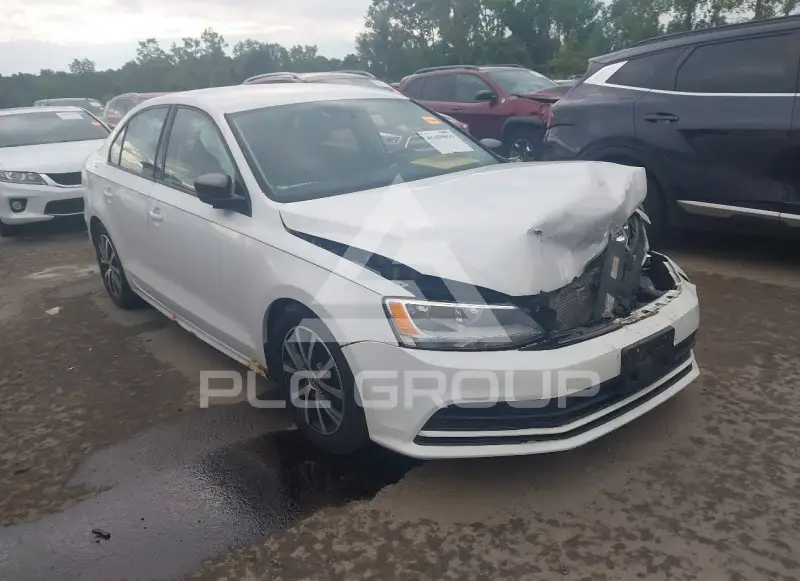 2016 Volkswagen Jetta photo