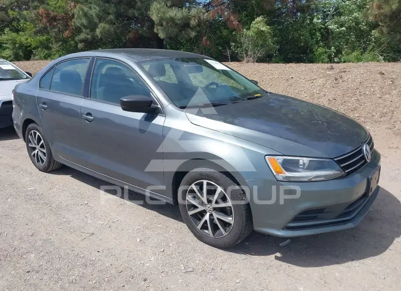 2016 Volkswagen Jetta photo
