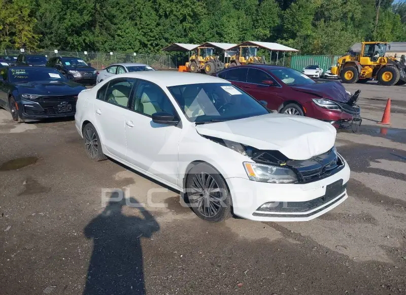 2016 Volkswagen Jetta photo