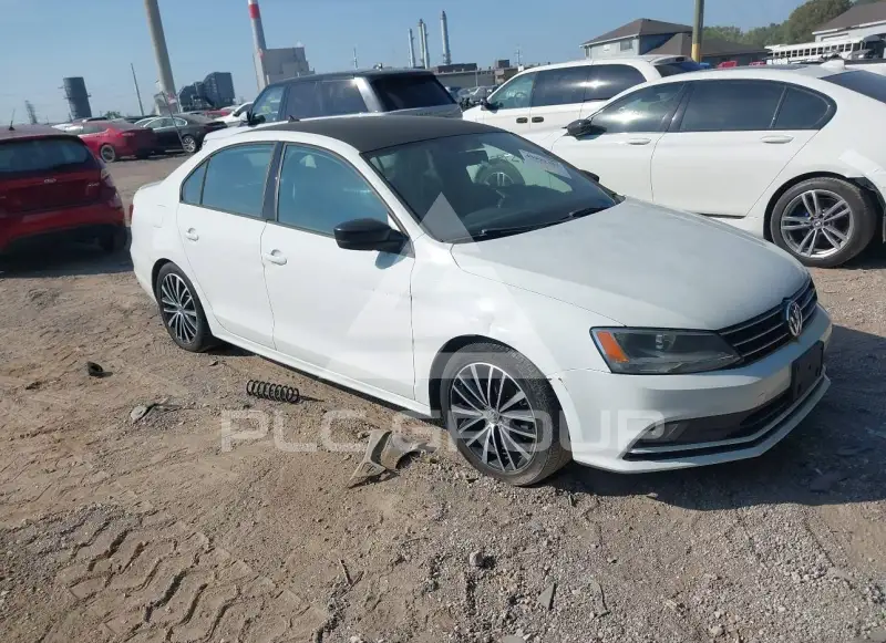 2016 Volkswagen Jetta photo