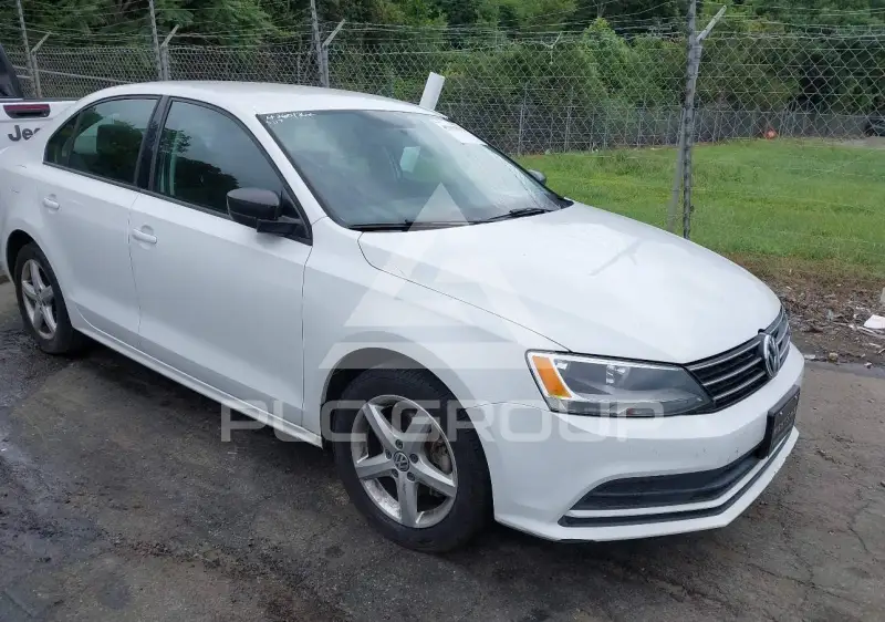 2016 Volkswagen Jetta photo