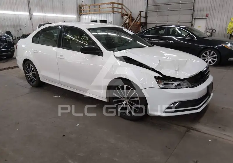 2016 Volkswagen Jetta photo