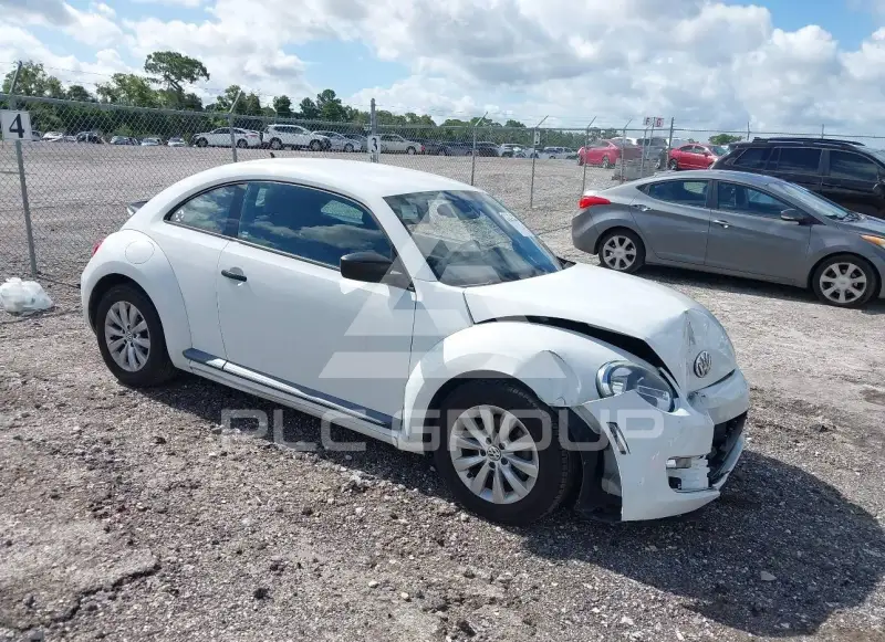 2016 Volkswagen BEETLE photo