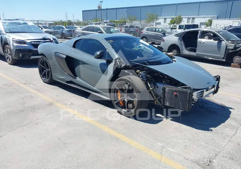 2016 McLaren 675LT фото
