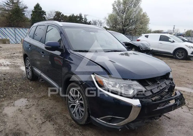 2017 Mitsubishi OUTLANDER photo