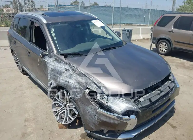 2017 Mitsubishi OUTLANDER фото