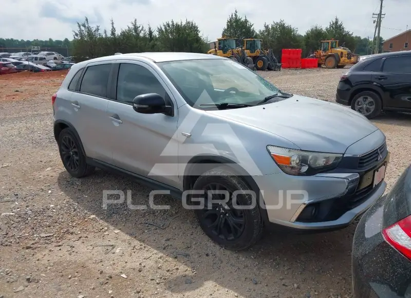 2017 Mitsubishi OUTLANDER photo