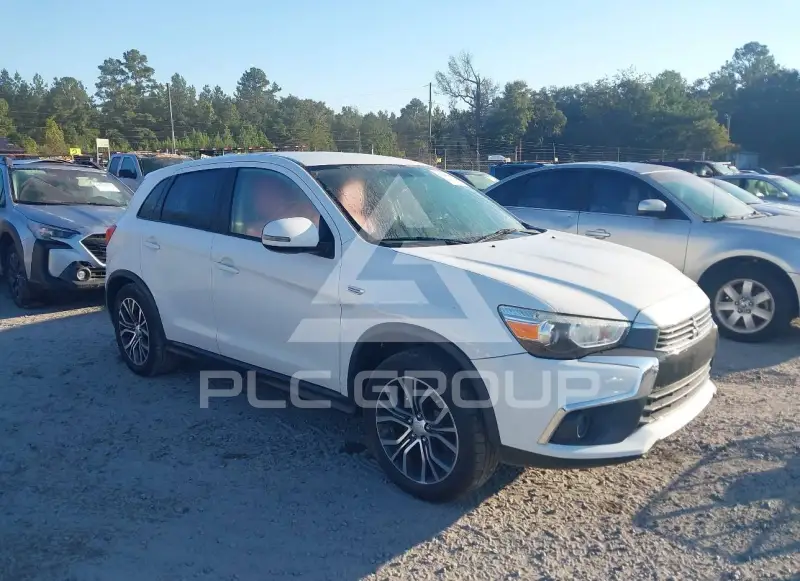 2017 Mitsubishi OUTLANDER фото