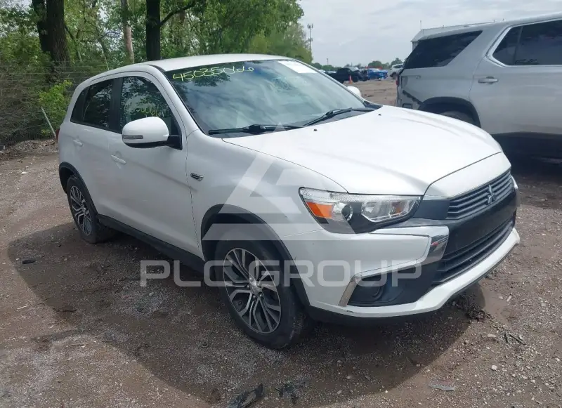 2017 Mitsubishi OUTLANDER фото
