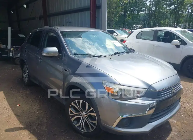 2017 Mitsubishi OUTLANDER фото