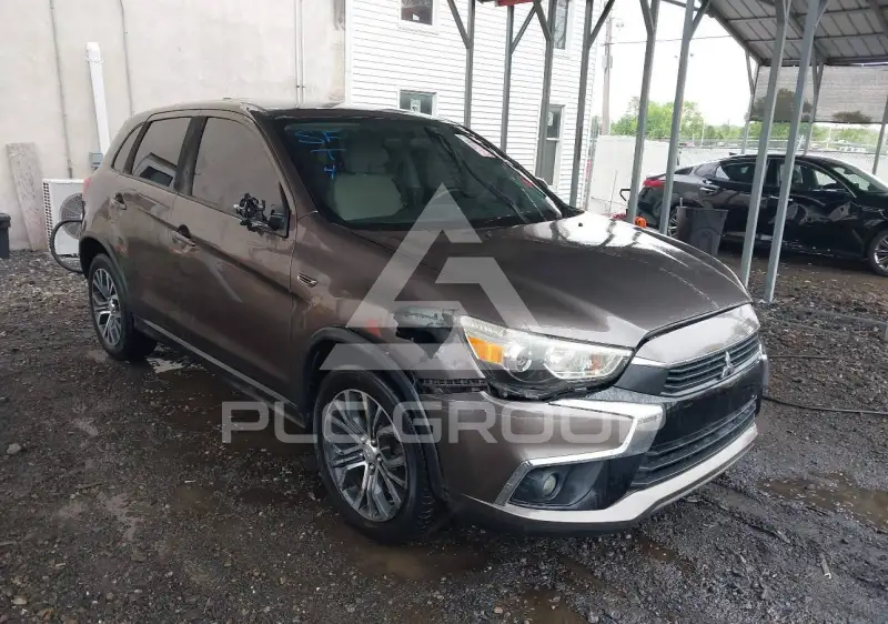 2017 Mitsubishi OUTLANDER фото