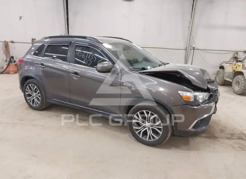 2017 Mitsubishi OUTLANDER фото