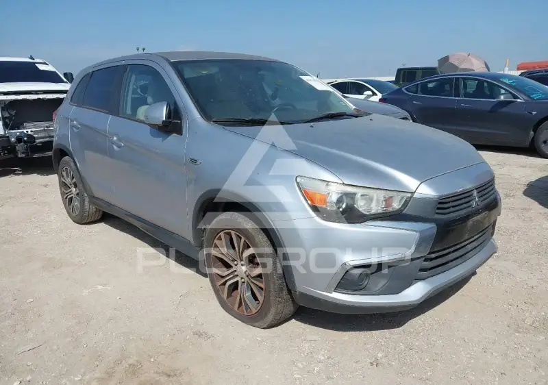 2017 Mitsubishi OUTLANDER фото