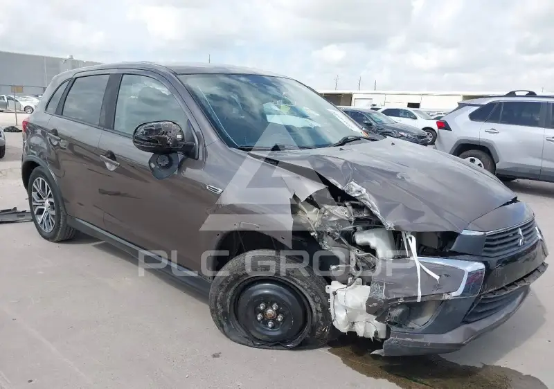 2017 Mitsubishi OUTLANDER фото