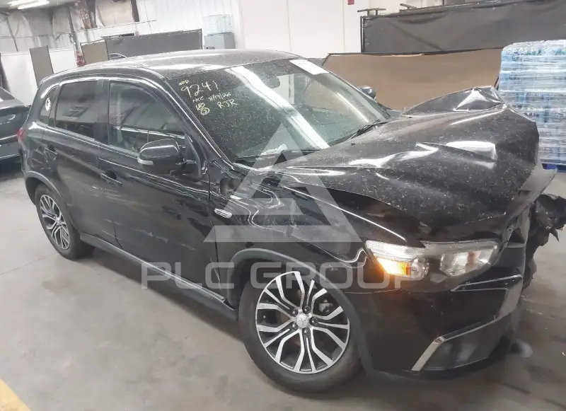 2017 Mitsubishi OUTLANDER фото