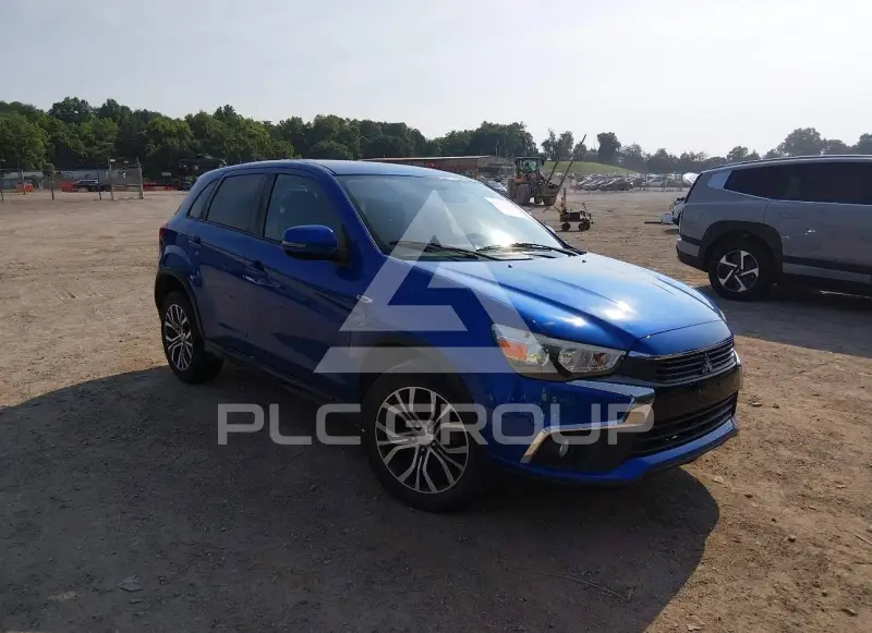 2017 Mitsubishi OUTLANDER фото