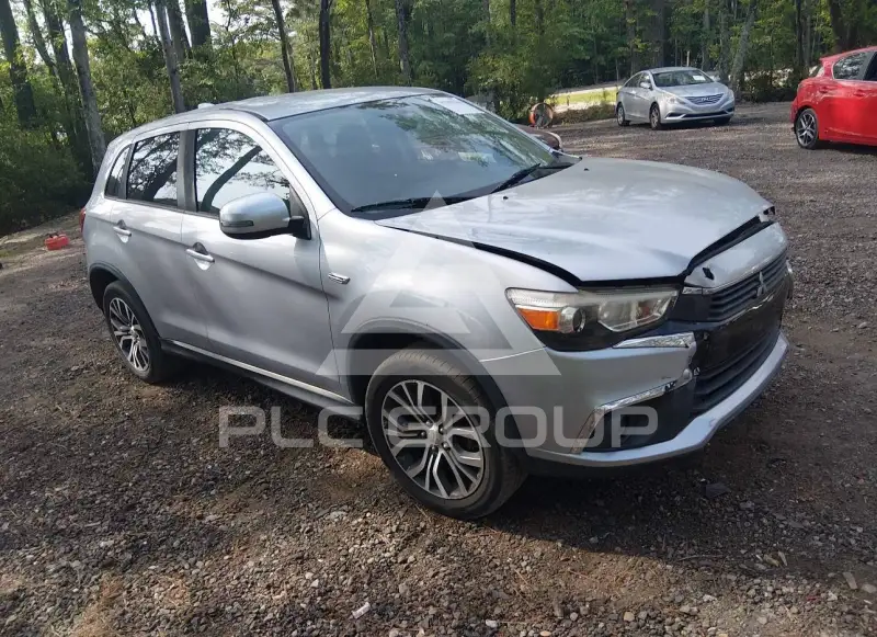 2017 Mitsubishi OUTLANDER фото