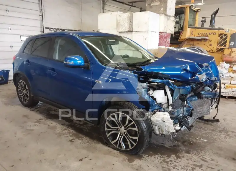 2017 Mitsubishi OUTLANDER фото