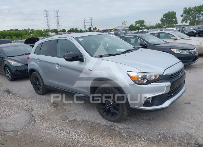2017 Mitsubishi OUTLANDER фото