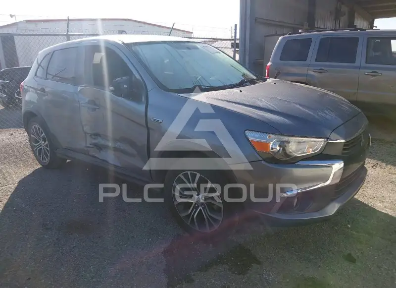 2017 Mitsubishi OUTLANDER photo