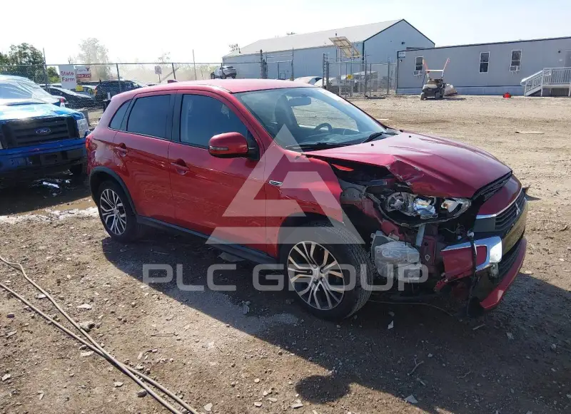 2017 Mitsubishi OUTLANDER photo