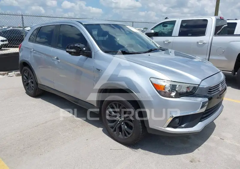 2017 Mitsubishi OUTLANDER фото