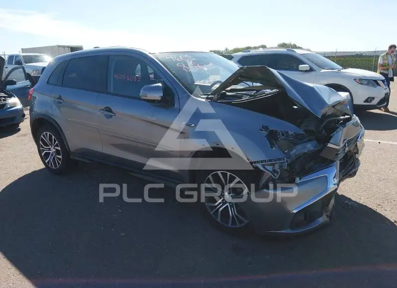 2017 Mitsubishi OUTLANDER фото
