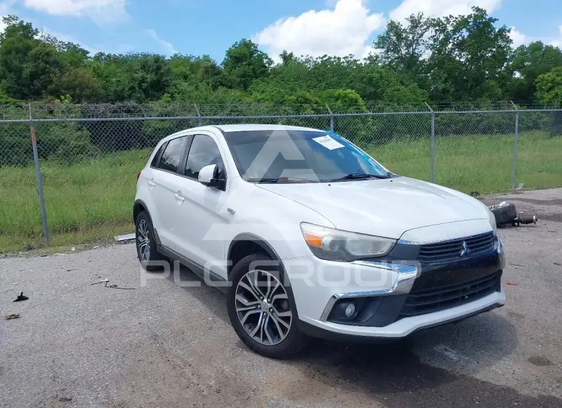 2017 Mitsubishi OUTLANDER фото