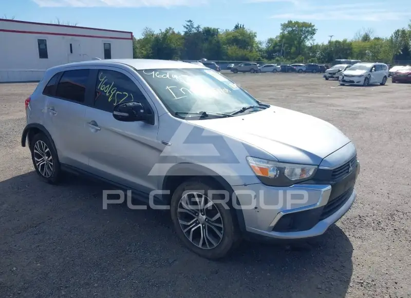 2017 Mitsubishi OUTLANDER фото