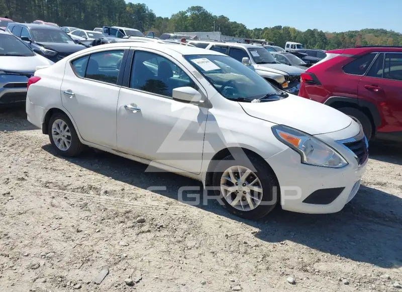 2017 Nissan VERSA фото