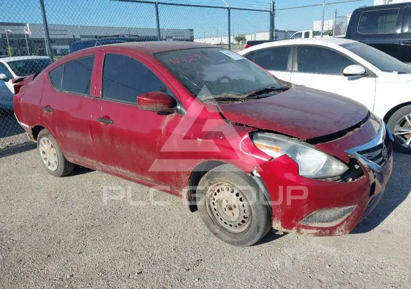 2017 Nissan VERSA фото