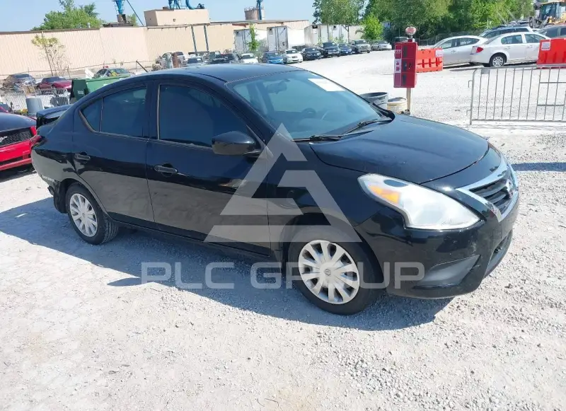 2017 Nissan VERSA фото