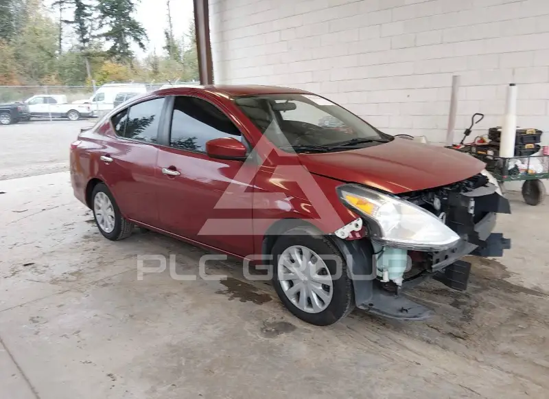 2017 Nissan VERSA photo