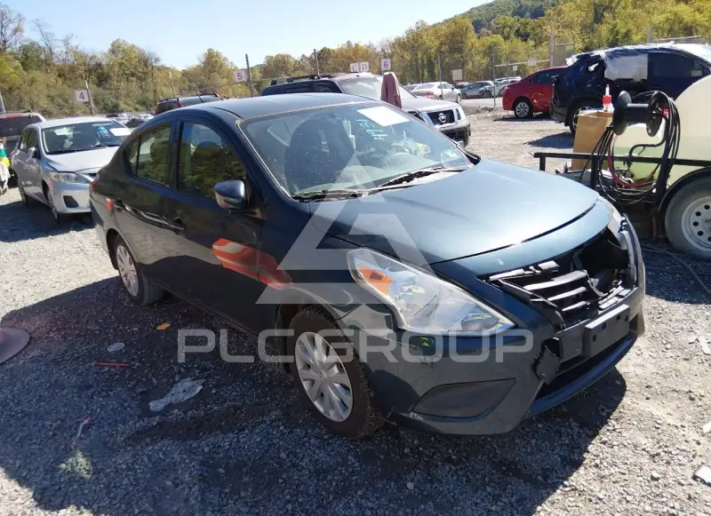 2017 Nissan VERSA photo