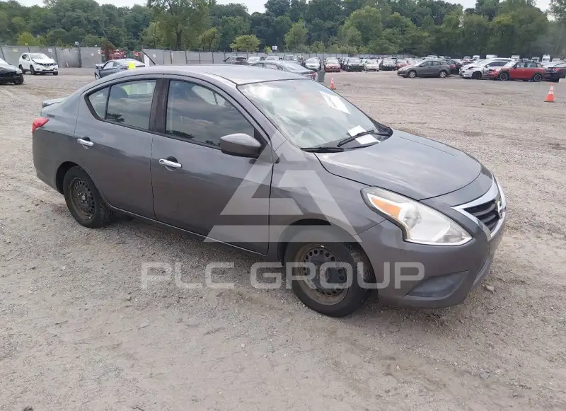 2017 Nissan VERSA фото