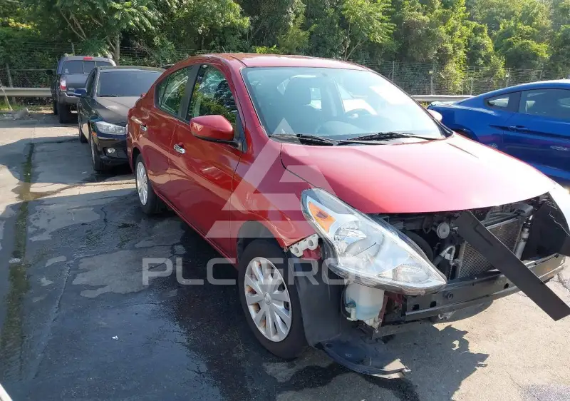 2017 Nissan VERSA photo