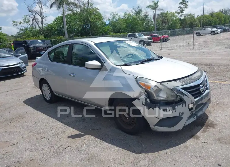 2017 Nissan VERSA фото